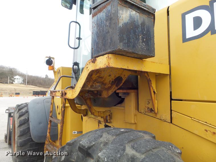 image for item DC7427 2003 John Deere 624H wheel loader