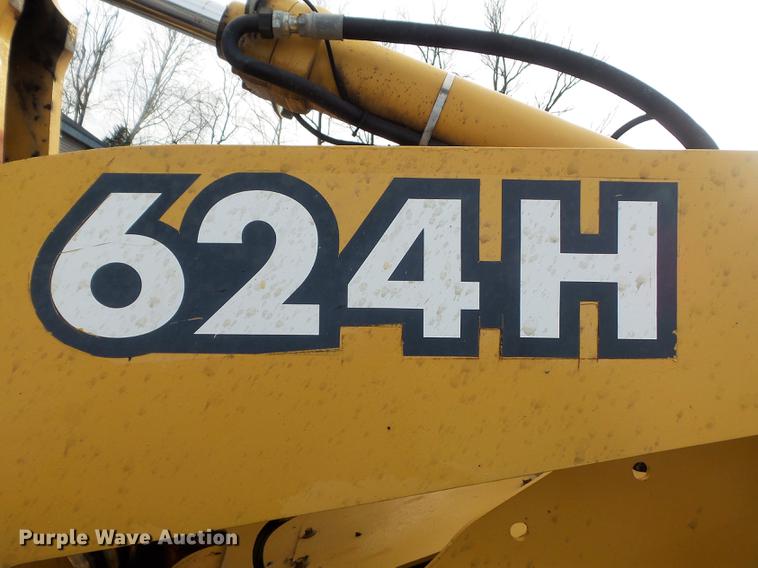 image for item DC7427 2003 John Deere 624H wheel loader