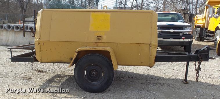 image for item DC7428 1984 Ingersoll Rand air compressor