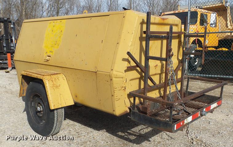image for item DC7428 1984 Ingersoll Rand air compressor