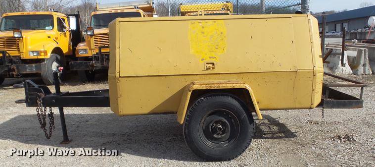 image for item DC7428 1984 Ingersoll Rand air compressor