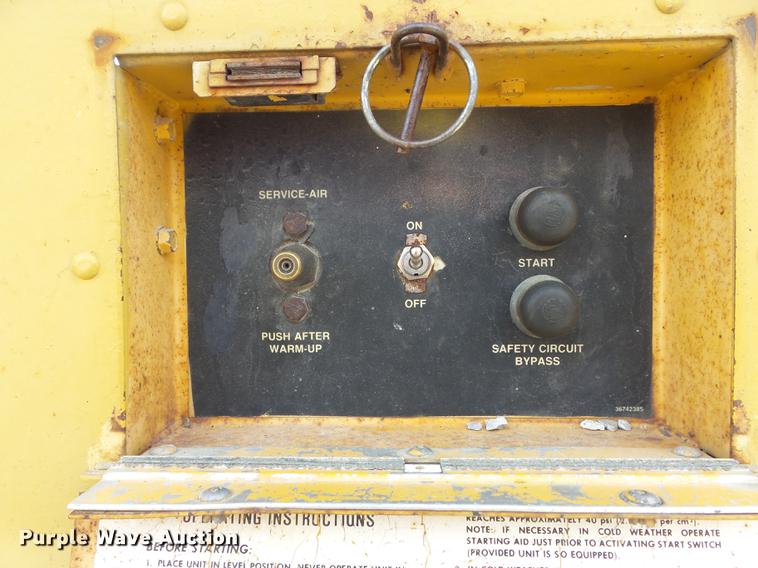 image for item DC7428 1984 Ingersoll Rand air compressor