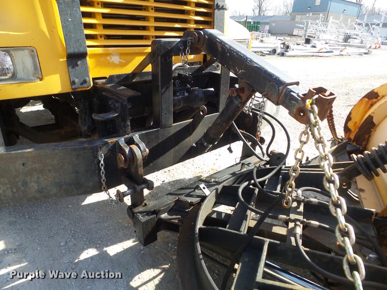 image for item DC7430 2000 International 4900 dump truck