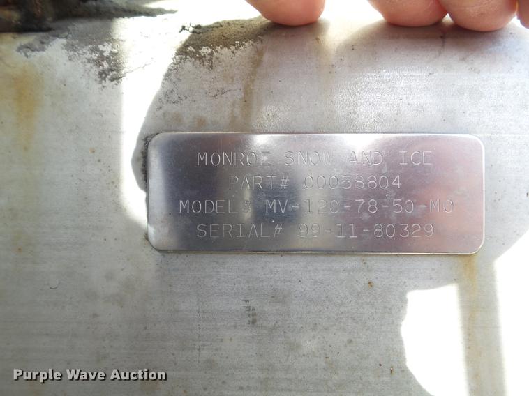 image for item DC7430 2000 International 4900 dump truck