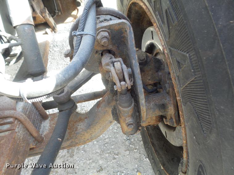 image for item DC7430 2000 International 4900 dump truck