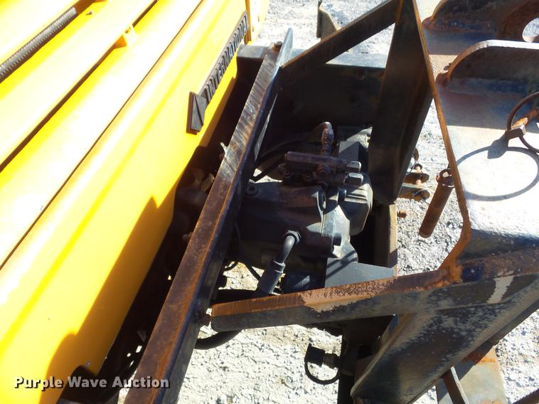 image for item DC7431 2001 International 4900 dump truck