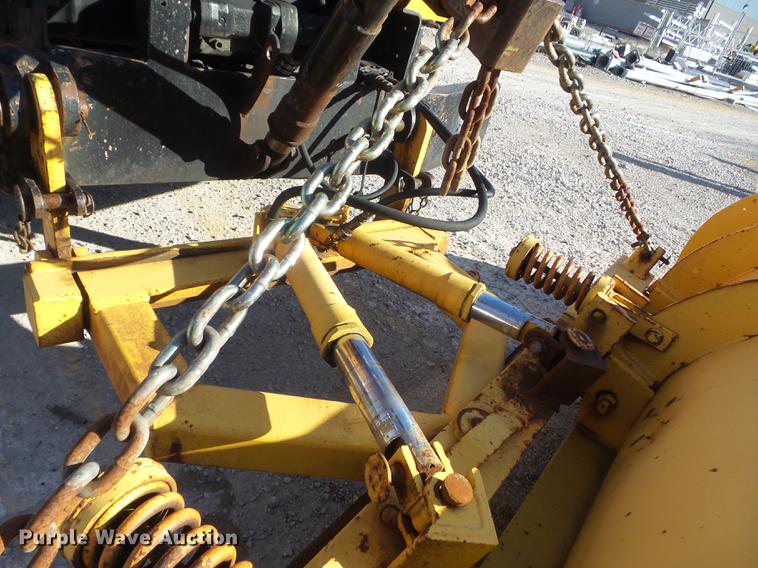 image for item DC7432 2000 International 4900 dump truck