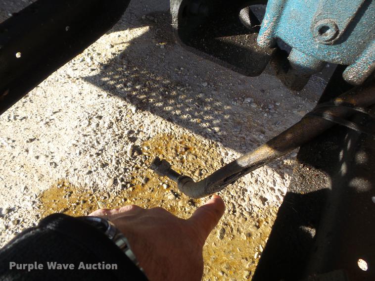 image for item DC7432 2000 International 4900 dump truck