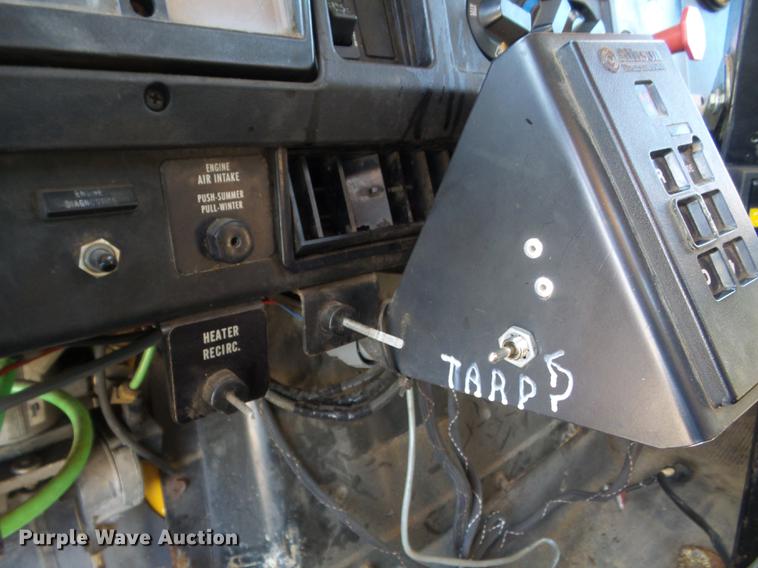 image for item DC7433 2002 International F2554 dump truck