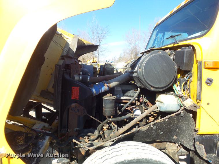 image for item DC7433 2002 International F2554 dump truck