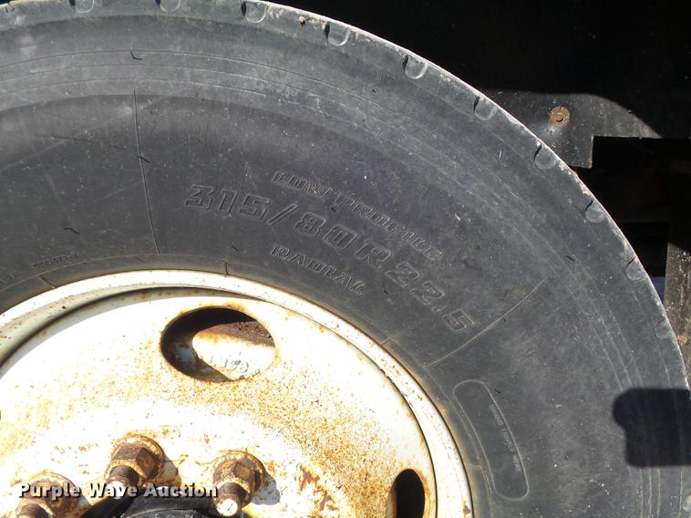 image for item DC7433 2002 International F2554 dump truck