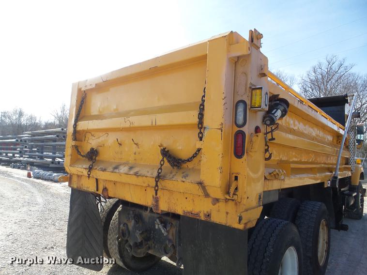 image for item DC7434 2002 International F2554 dump truck