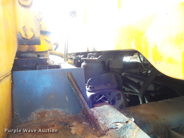 image for item DC7434 2002 International F2554 dump truck