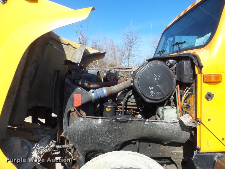 image for item DC7434 2002 International F2554 dump truck