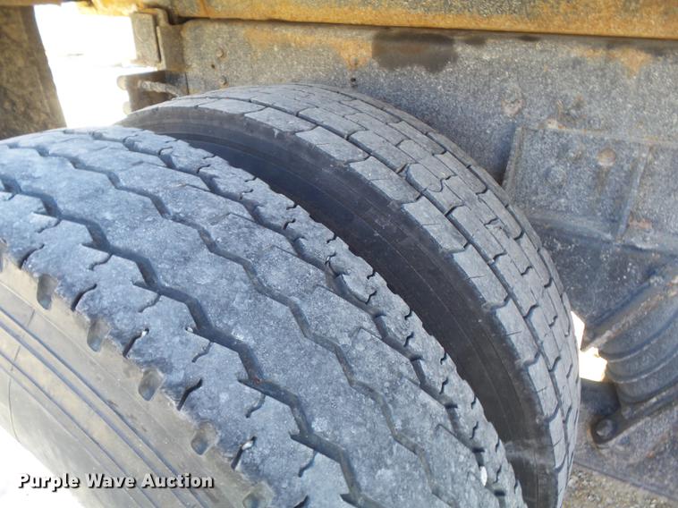 image for item DC7434 2002 International F2554 dump truck