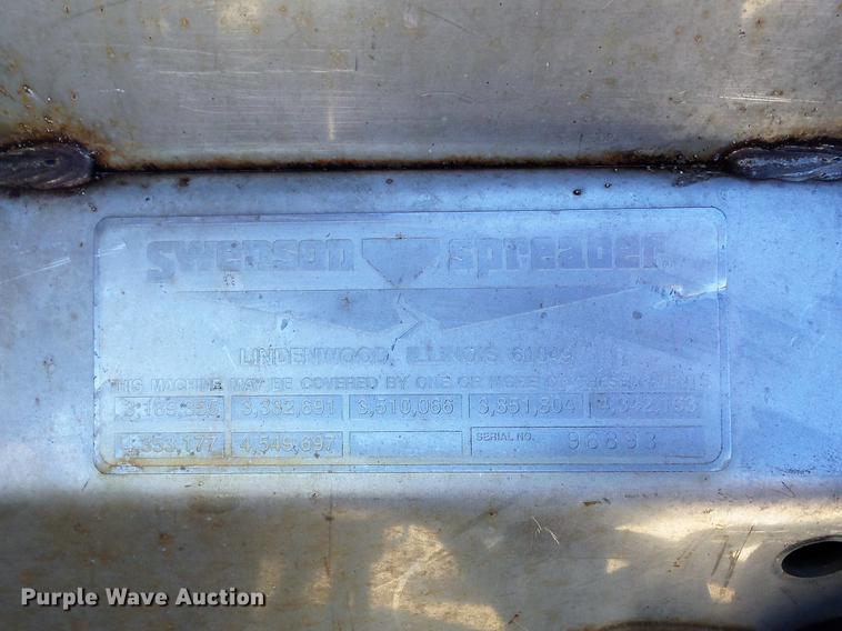 image for item DC7435 2002 International 4900 dump truck