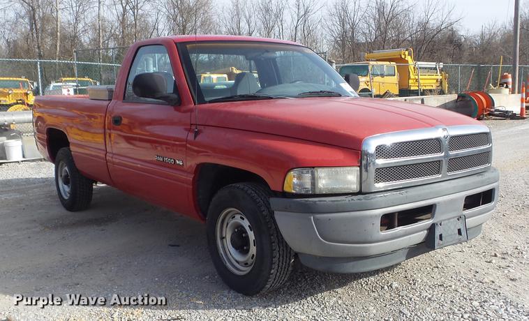 image for item DC7436 1999 Dodge Ram 1500 pickup truck