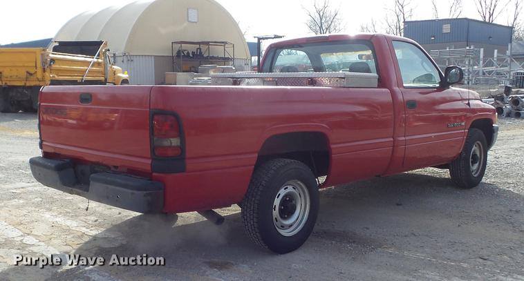 image for item DC7436 1999 Dodge Ram 1500 pickup truck