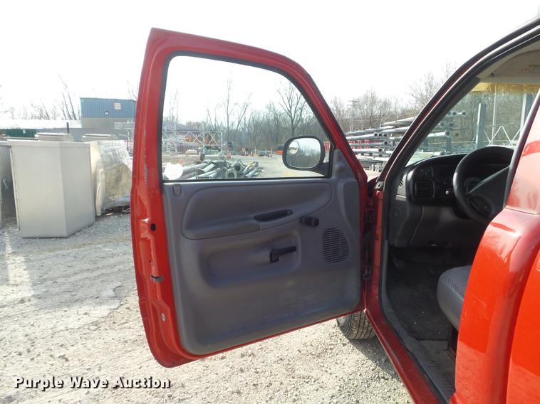 image for item DC7436 1999 Dodge Ram 1500 pickup truck