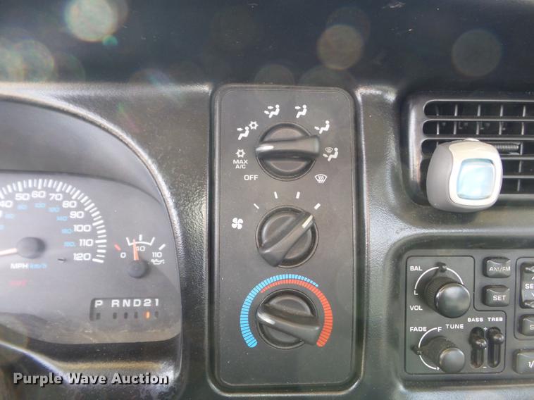 image for item DC7436 1999 Dodge Ram 1500 pickup truck