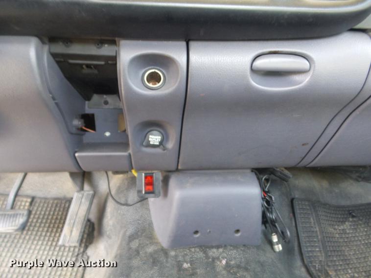 image for item DC7436 1999 Dodge Ram 1500 pickup truck