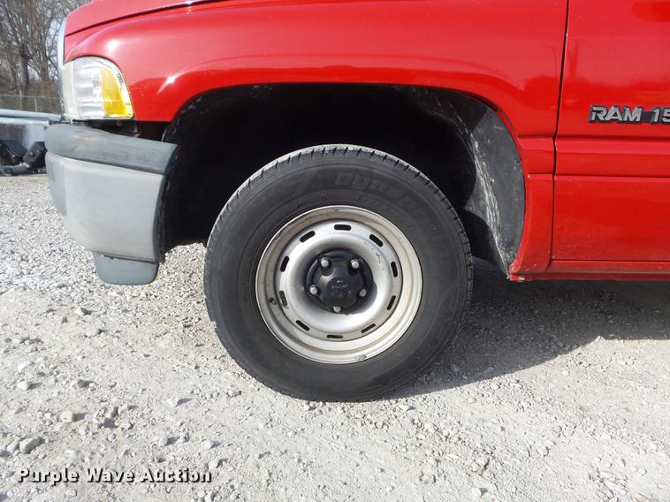 image for item DC7436 1999 Dodge Ram 1500 pickup truck