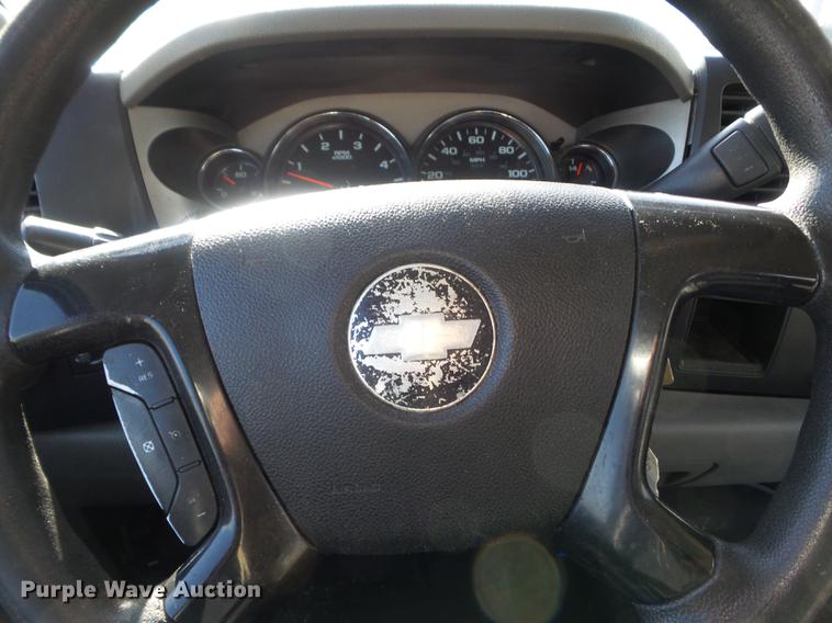 image for item DC7439 2008 Chevrolet Silverado 2500HD Ext. Cab pickup truck