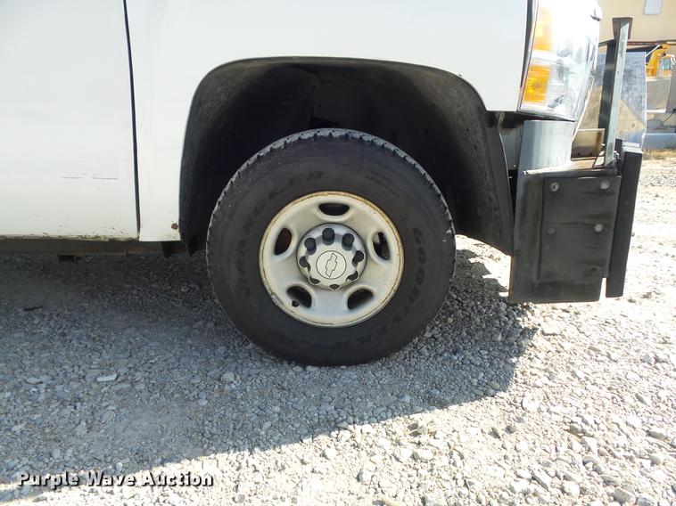 image for item DC7439 2008 Chevrolet Silverado 2500HD Ext. Cab pickup truck