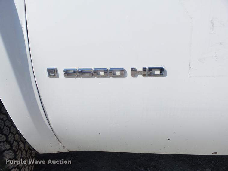image for item DC7439 2008 Chevrolet Silverado 2500HD Ext. Cab pickup truck