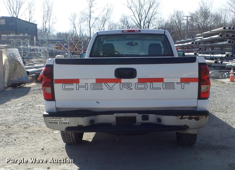 image for item DC7440 2005 Chevrolet Silverado 1500 pickup truck
