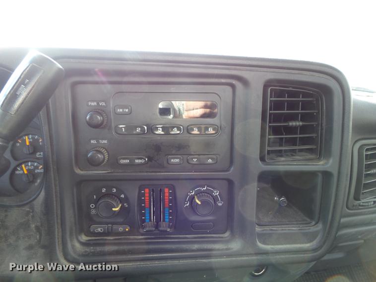 image for item DC7440 2005 Chevrolet Silverado 1500 pickup truck