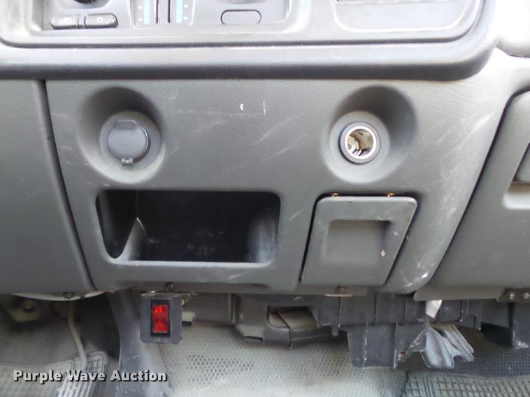 image for item DC7440 2005 Chevrolet Silverado 1500 pickup truck