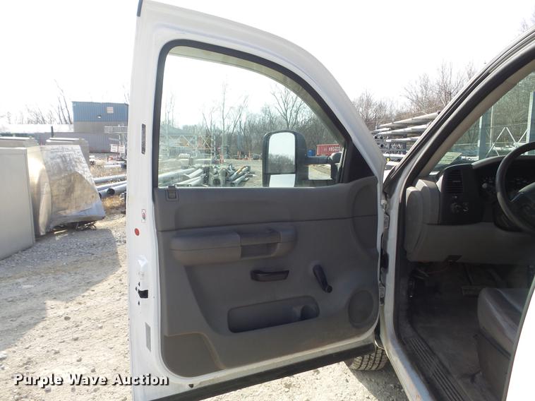 image for item DC7441 2007 Chevrolet Silverado 1500 Ext. Cab pickup truck