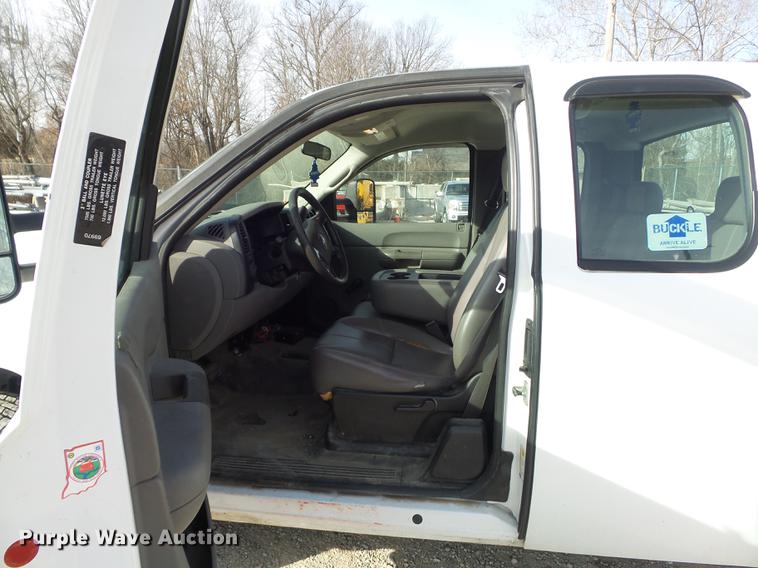 image for item DC7441 2007 Chevrolet Silverado 1500 Ext. Cab pickup truck
