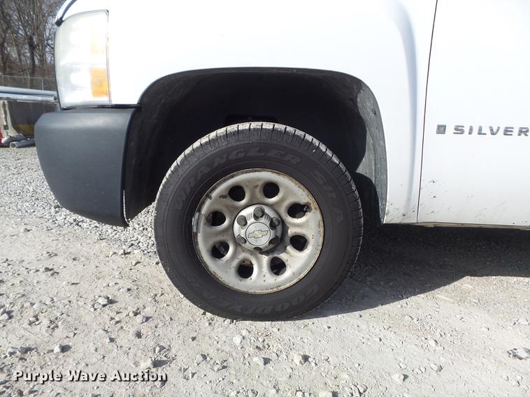 image for item DC7441 2007 Chevrolet Silverado 1500 Ext. Cab pickup truck