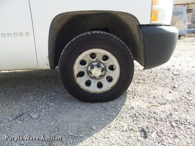 image for item DC7441 2007 Chevrolet Silverado 1500 Ext. Cab pickup truck