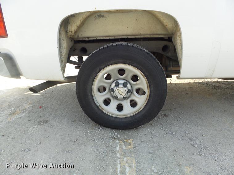 image for item DC7441 2007 Chevrolet Silverado 1500 Ext. Cab pickup truck