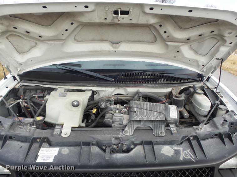 image for item DC7444 2003 Chevrolet Express 3500 van