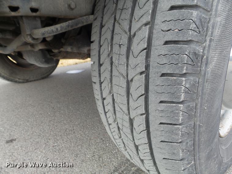 image for item DC7445 2006 Ford E350 Super Duty van