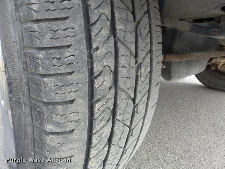 image for item DC7445 2006 Ford E350 Super Duty van