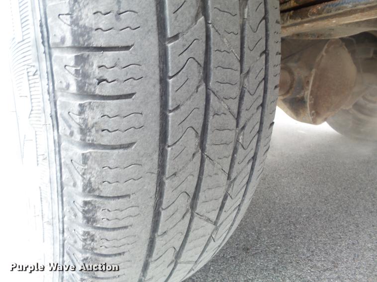 image for item DC7445 2006 Ford E350 Super Duty van