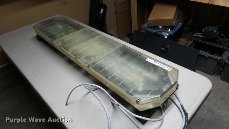 image for item EF9433 (3) light bars