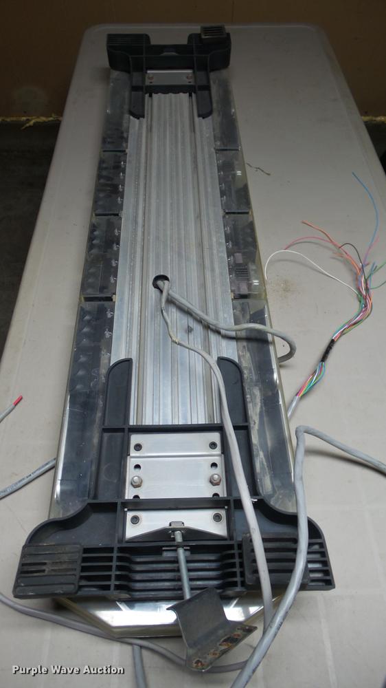 image for item EF9433 (3) light bars