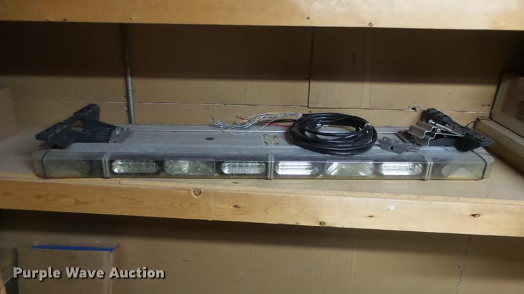 image for item EF9433 (3) light bars