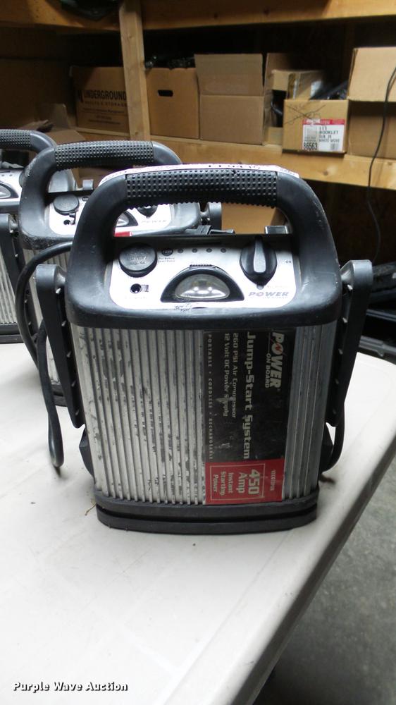 image for item EF9435 (6) battery chargers