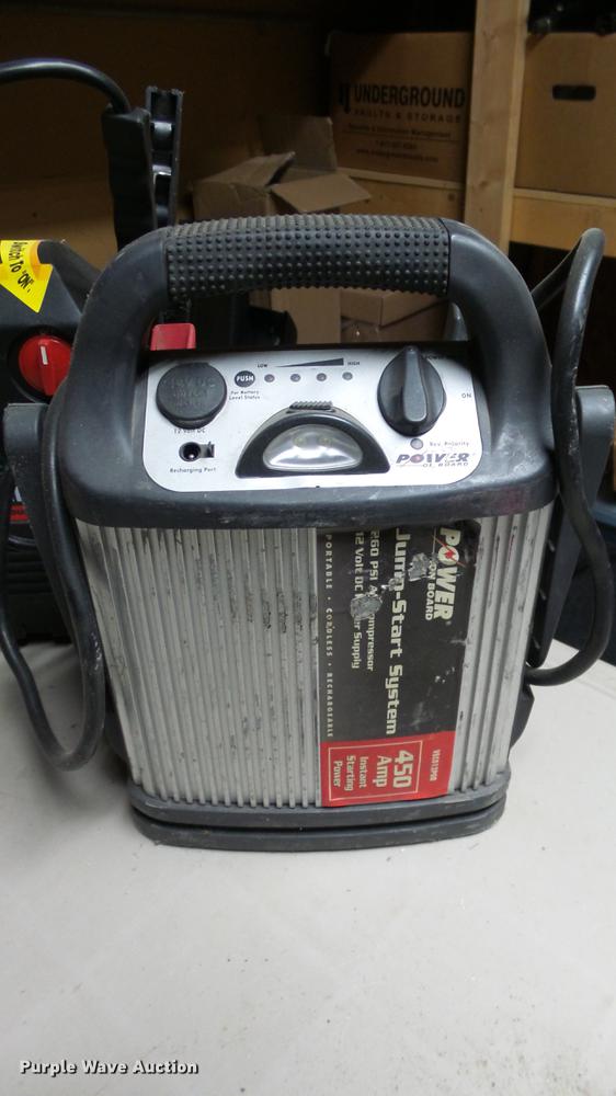 image for item EF9435 (6) battery chargers