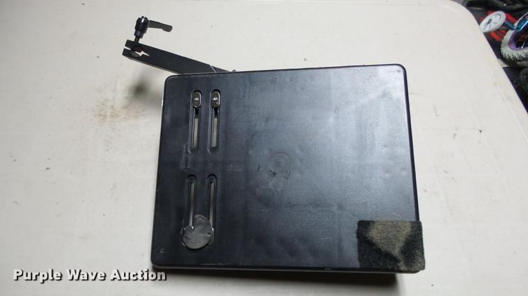 image for item EF9438 (2) Jotto automotive desks