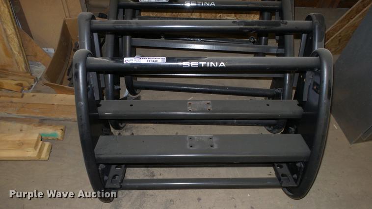 image for item EF9440 (2) grill guards