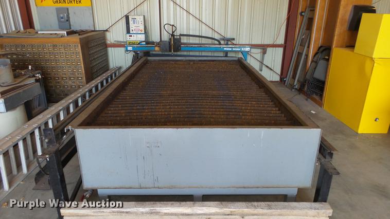 image for item EF9444 C&G Aviator XL CNC plasma cutter