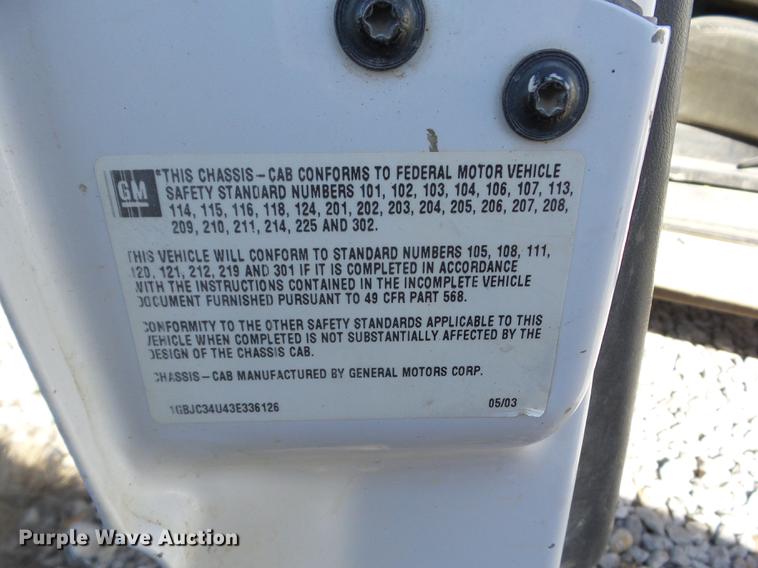 image for item EI9755 2003 Chevrolet Silverado 3500 pickup truck